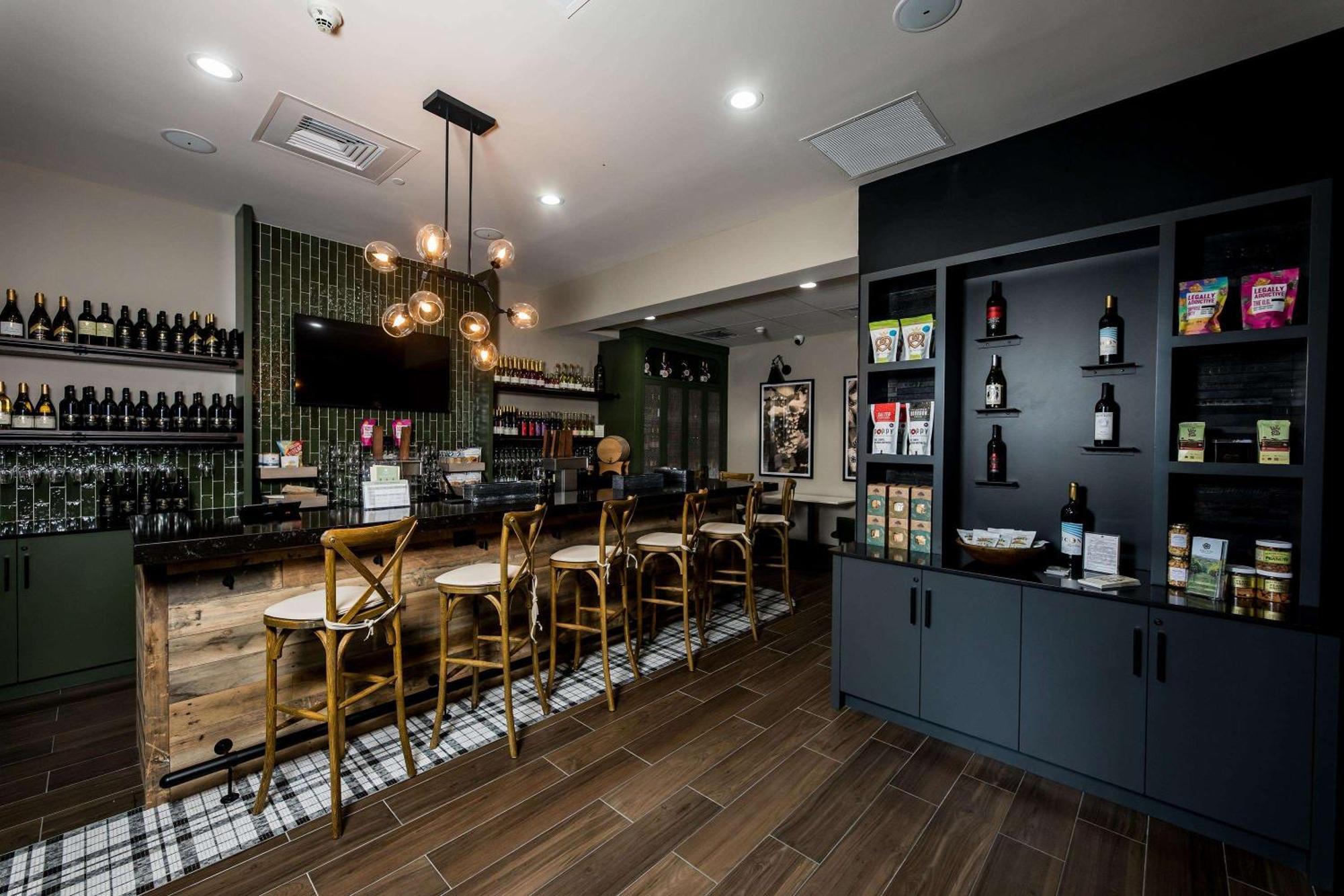 Hampton Inn & Suites Dobson Bagian luar foto